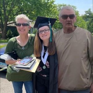 Meet your Posher, Bobbie